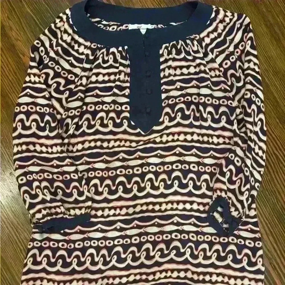 Vineyard Vines 100% Silk Nautical Seascapes 3/4 Sleeve Tunic size M - Picture 3 of 7